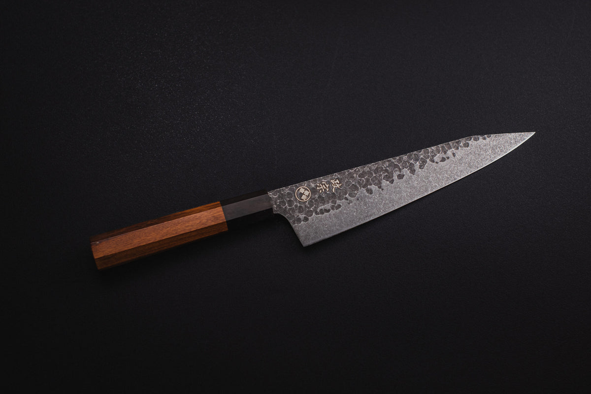 Tetsu Hammered Carbon Kiritsuke — cuchillo japonés martillado Masamune