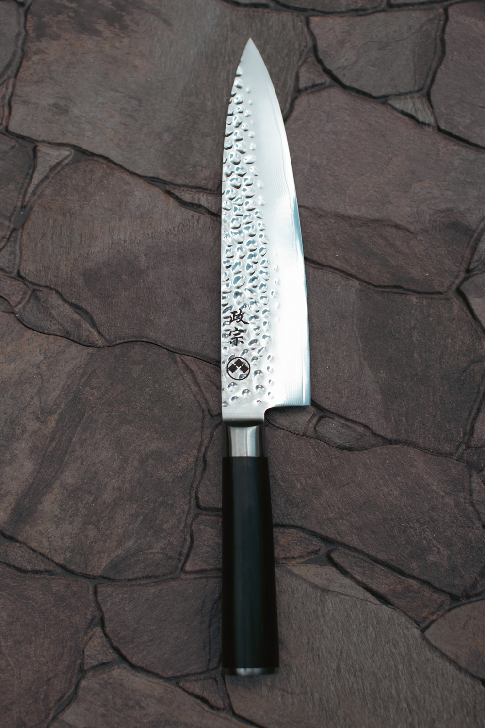 Senshi Hammered Damascus Gyuto - Imagen 4