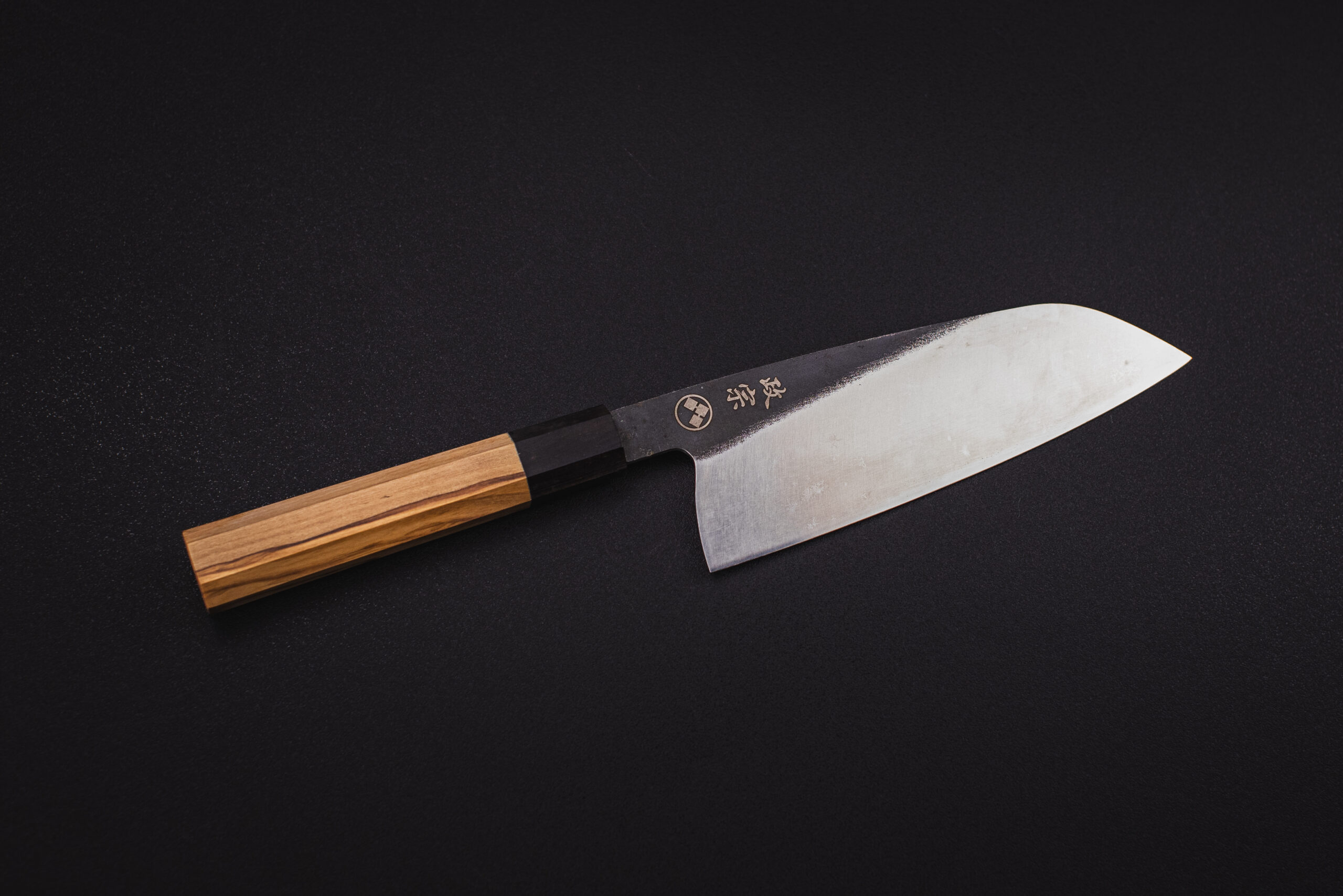 Senshi Dento-Teki Santoku